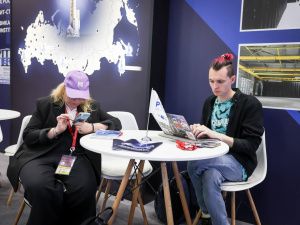 Фоторепортаж с первого дня ВЭФ-2023: улица Дальнего Востока и культурная программа