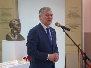 В Якутии почтили память Алексея Кулаковского