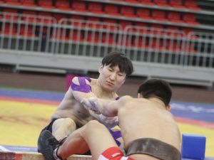 Алексей Уваровский вышел в лидеры по итогам первого дня отборочного турнира на Игры Дыгына