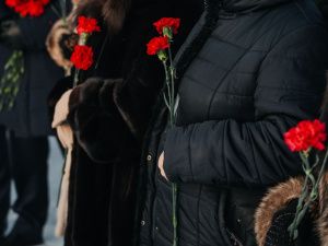 В Якутске возложили цветы в честь города-героя Ленинграда