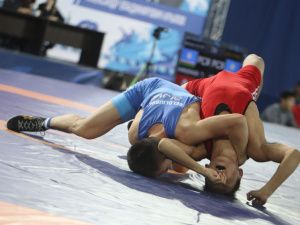 Восемь якутских борцов вышли в финал всероссийского турнира памяти Александра Крылова