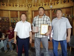 На родине народного писателя Якутии В.С.Яковлева-Далана прошла презентация фильма «Тыгын Дархан»