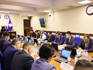 Глава Якутии поставил задачи перед новым составом правительства республики