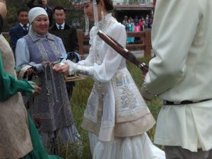 Внук экс-депутата Ил Тумэн женился на китаянке