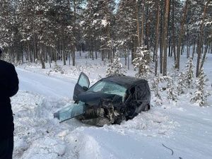 Выехал на встречную полосу: Пассажирка встречного автомобиля погибла в ДТП