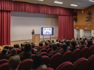 Сотрудник УФСИН выступил перед учащимся 9-11 классов общеобразовательной школы № 25  