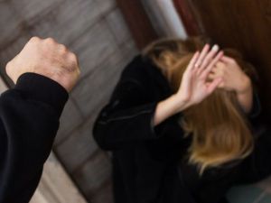 40-летний мужчина угрожал убийством своей жене