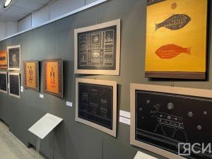 Вдохновляют скалы: в Якутске открылась выставка художника Ирины Мекумяновой