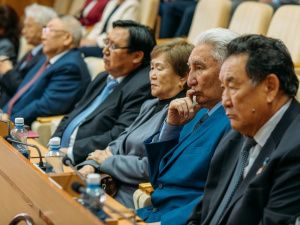 Александр Жирков поблагодарил депутатов пятого созыва Ил Тумэна за совместную работу