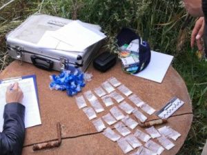 В Якутске задержали девушку с 30-тью пакетиками наркотиков