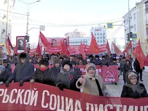 В Якутске прошла демонстрация в честь годовщины Великого Октября