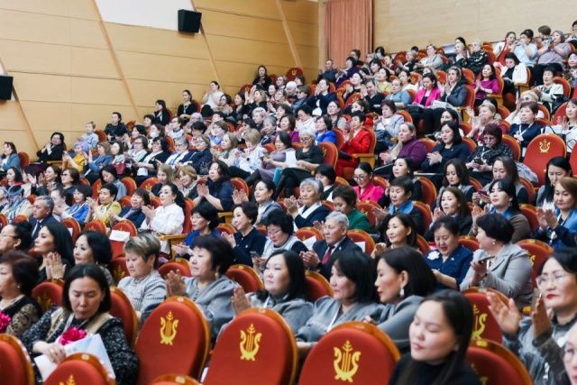 Участники II съезда «Подруги – Дьүөгэлэр» единогласно приняли обращение к общественности