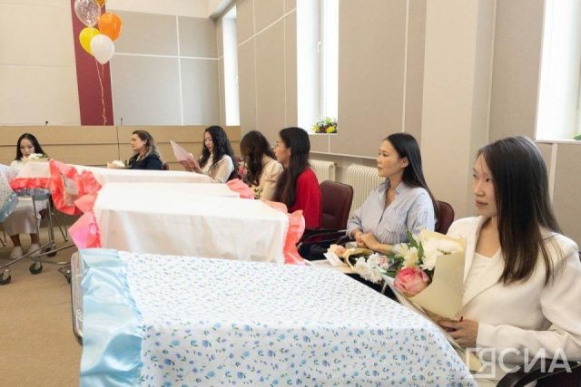 В Якутске выписали 19 малышей, родившихся в День города