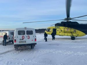 Пострадавших от нападения медведя в Ленском районе направили в Москву для дальнейшего лечения