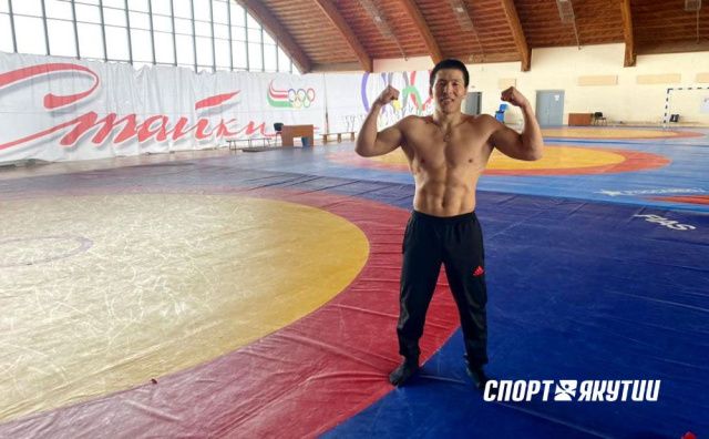 «День рождения встречаю в борцовском зале». Ньургун Скрябин о своей мотивации и новой вехе в карьере