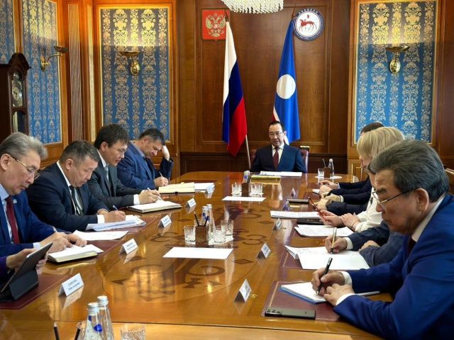 Айсен Николаев поставил перед правительством задачи на новую неделю