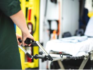 В Якутске водитель сбил двухлетнего ребенка: Малыш госпитализирован с открытой черепно-мозговой травмой и переломами основания черепа