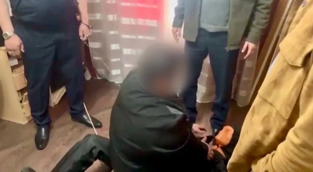 В Ленске задержан мужчина, подозреваемый в убийстве знакомого во время застолья