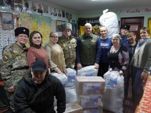 Дом дружбы народов и потомки ямщиков передали помощь казакам-участникам СВО