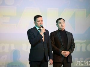 «Ёлки последние» первыми посмотрели школьники из Якутии