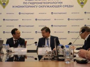 Глава Якутии обсудил с руководством Росгидромета работу самолетов-зондировщиков  в республике