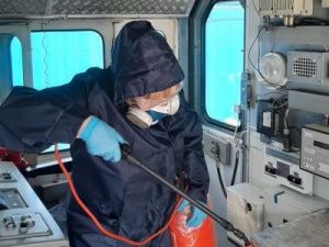 На всех железнодорожных вокзалах и в поездах АО «АК «ЖДЯ» соблюдаются меры санитарной безопасности