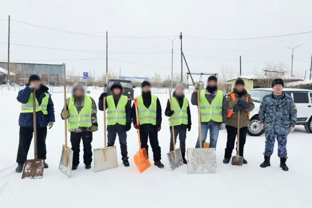 Осужденные, отбывающие наказание на участке колонии-поселения при исправительной колонии № 7, приняли участие в субботнике