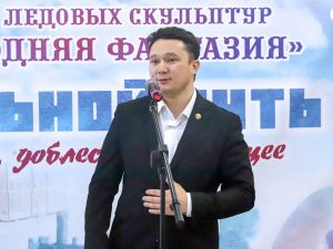 Названы победители конкурса ледовых скульптур «Новогодняя фантазия» на призы АК «Железные дороги Якутии»