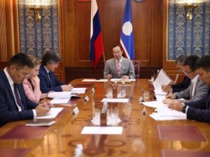 Важно: Глава Якутии провел заседание президиума оперштаба по обеспечению экономического развития республики