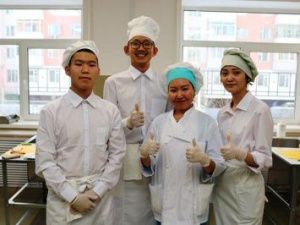 Айсен Николаев приветствовал участников регионального этапа финала Национального чемпионата «Абилимпикс» - 2018