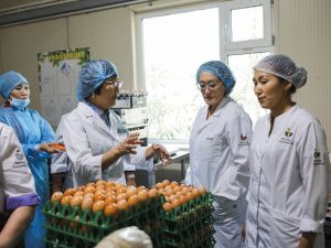 Сардана Авксентьева посетила предприятия пищевой промышленности Якутска