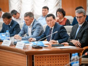 Айсен Николаев обозначил необходимость повышения управленческих компетенций глав муниципальных образований 