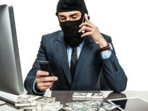 Осторожно: мошенники обзванивают граждан с помощью роботизированной голосовой системы!