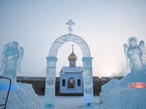 Айсен Николаев окунулся в крещенскую купель