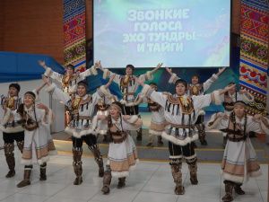 В Якутске начался фестиваль-конкурс песенного творчества КМНС