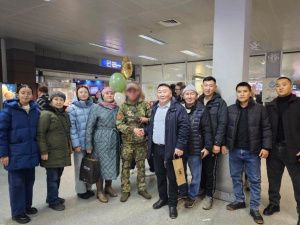 В аэропорту Якутска встретили участника специальной военной операции