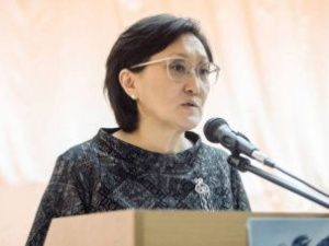 Мэр Якутска инициировала проверки служб такси, предприятий общепита и автобусов