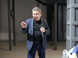 Проект указа о развитии местного производства обсудили на «круглом столе» в Якутии