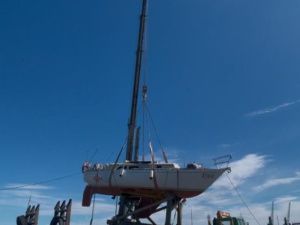 «Настрой оптимистичный»: яхта «Эйва» из Якутии спущена на воду в Анадыр