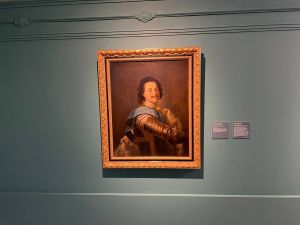 «Покидали стены музея только 35 лет назад»: Эрмитаж привез в Якутию солнечные часы императрицы