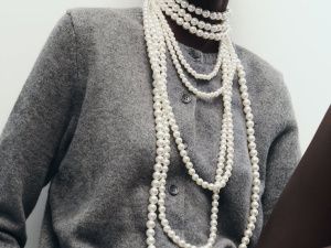 В чем встречать Новый 2024 год Дракона: цвета, тренды, аксессуары