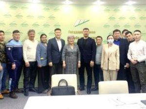 Служба занятости проводила новую партию местных кадров в промышленность 