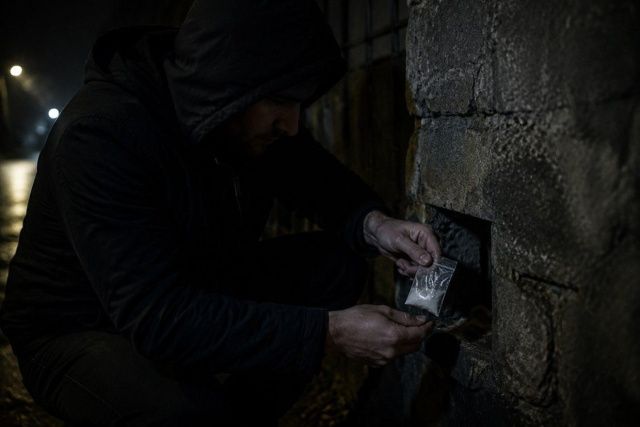 27 млн рублей и более 10 тысяч долларов конфискованы у наркоторговцев в Якутии