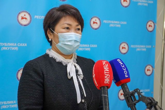 Лена Афанасьева: лица старше 60-и лет могут прививаться по заявкам по месту своего жительства