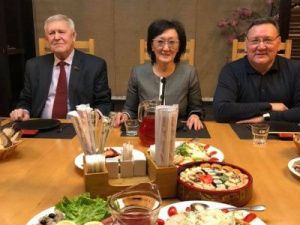 Депутаты рассказали про банкет с мэром