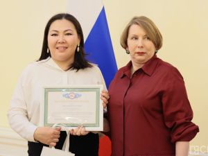 Сотрудники ЗАГСа в Якутии отметили профессиональный праздник