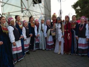 Пусть звенят бубенцы ямщиков звонко и долго…