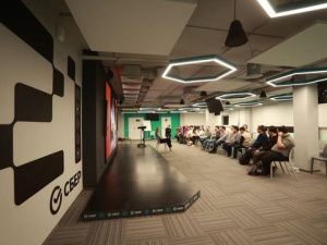 В Якутске официально стартовало первое основное обучение в «Школе 21»