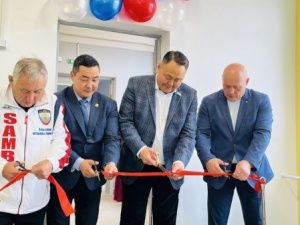 «Самбо — в школу!». В школе №19 Якутска торжественно открыли новый спортивный зал