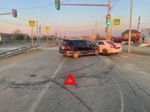 В Якутске пьяный водитель устроил ДТП. Двое пострадавших